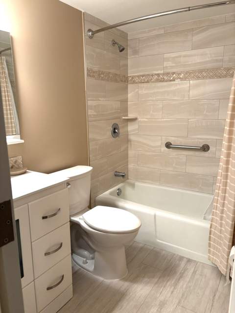 610 TENNIS CLUB Drive #305, Fort Lauderdale FL - photo 22 of 40