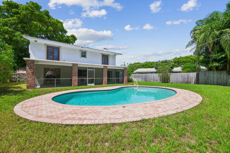 4 bedroom Single Family Residence at 1916 Harbourview Drive, Harbour Heights, Fort Lauderdale — photo 2