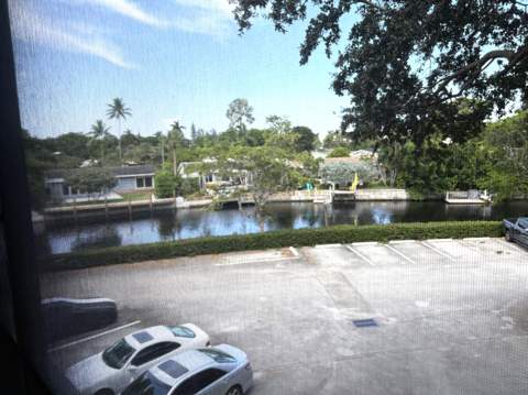 610 TENNIS CLUB Drive #305, Fort Lauderdale FL - photo 14 of 40