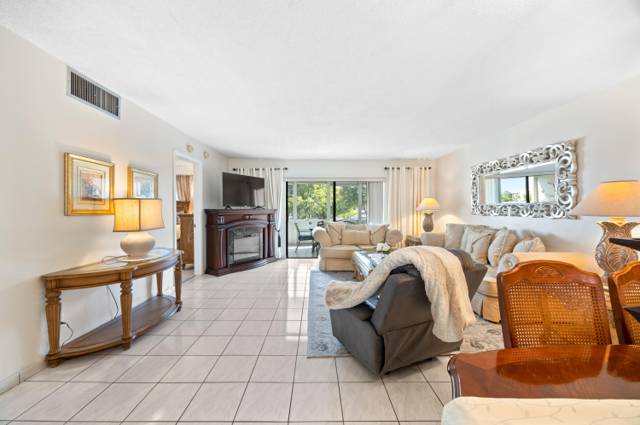 4000 NW 44th Avenue #315