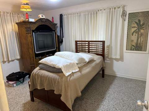 1075 James Road, Lake Worth FL - photo 9 of 14