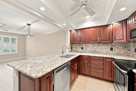 424 NW 70TH Avenue #121, Plantation FL - photo 13 of 34