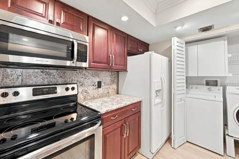 424 NW 70TH Avenue #121, Plantation FL - photo 15 of 34