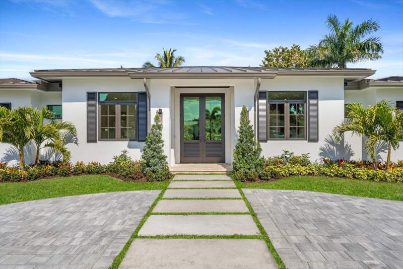 5 bedroom Single Family Residence at 715 Mission Hill Road, Chapel Hill, Boynton Beach — photo 2
