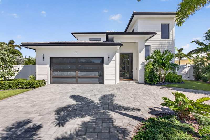4 bedroom Single Family Residence at 131 Edwards Lane, Palm Beach Shores, Palm Beach Shores — photo 1