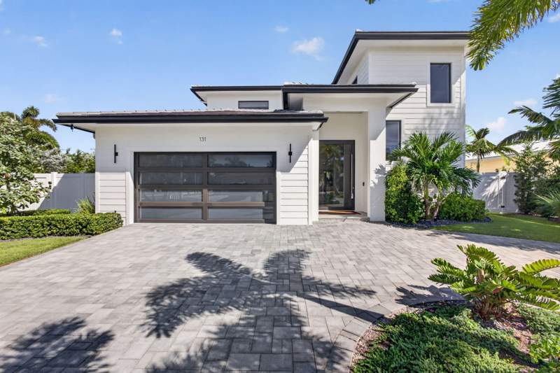 4 bedroom Single Family Residence at 131 Edwards Lane, Palm Beach Shores, Palm Beach Shores — photo 1