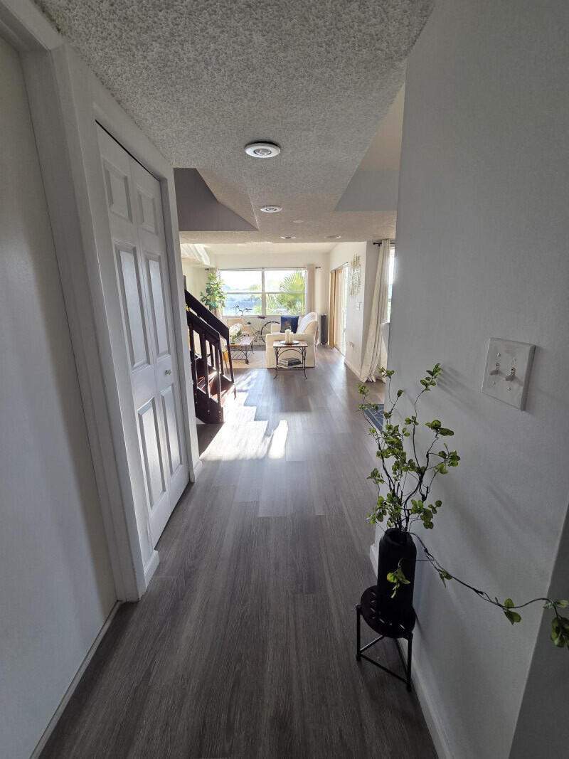 3 bedroom Townhouse at 3271 NW 44th Street #5, SARTORI LAKE, Oakland Park — photo 2