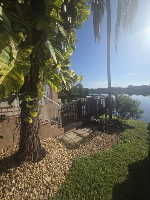 3271 NW 44th Street #5, Oakland Park FL - photo 22 of 23