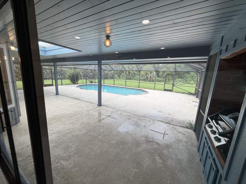4 bedroom Single Family Residence at 2122 SW Racquet Club Drive, CRANE CREEK RACQUET CLUB, Palm City — photo 3