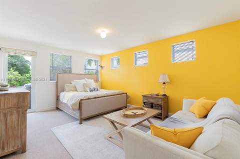 213 SW 11TH Street #213, Fort Lauderdale FL - photo 8 of 21