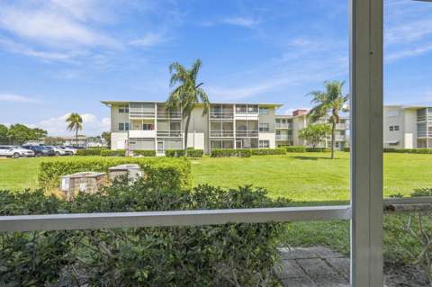 530 Horizons #104, Boynton Beach FL - photo 20 of 34