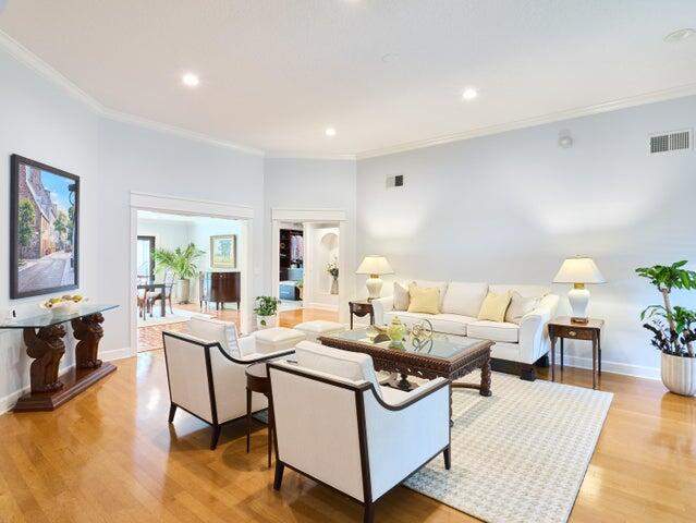 5 bedroom Single Family Residence at 3700 Embassy Drive, President Country Club, West Palm Beach — photo 4