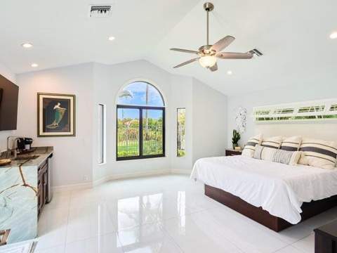 3700 Embassy Drive, West Palm Beach FL - photo 19 of 40
