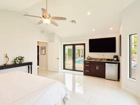 3700 Embassy Drive, West Palm Beach FL - photo 20 of 40