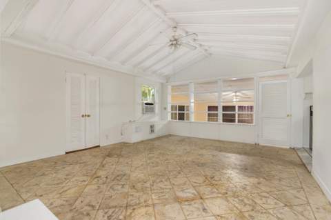 324 Albemarle Road, West Palm Beach FL - photo 10 of 35