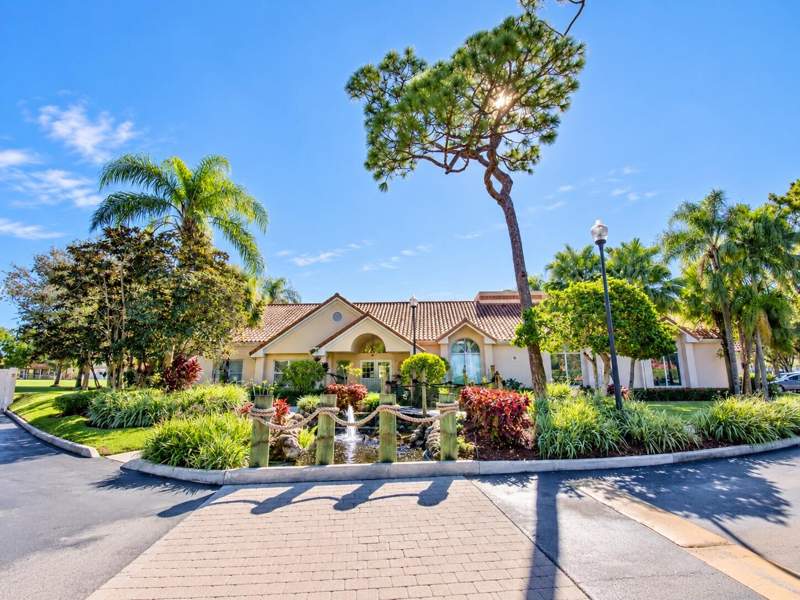 1 bedroom Condominium at 3330 PINEWALK Drive #1616, CORAL KEY CONDO, Margate — photo 2