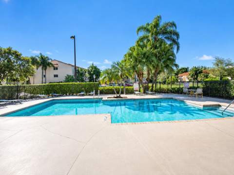3330 PINEWALK Drive #1616, Margate FL - photo 9 of 17