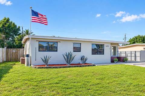 5678 Cinnamon Drive, West Palm Beach FL - photo 6 of 43