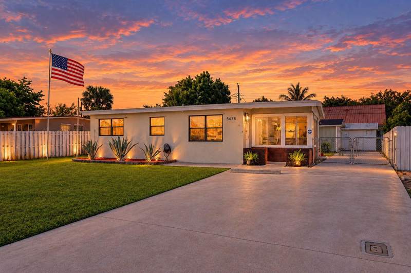 3 bedroom Single Family Residence at 5678 Cinnamon Drive, Forest Hill Village, West Palm Beach — photo 3
