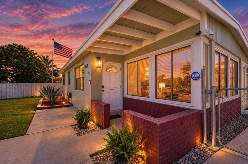 3 bedroom Single Family Residence at 5678 Cinnamon Drive, Forest Hill Village, West Palm Beach — photo 4