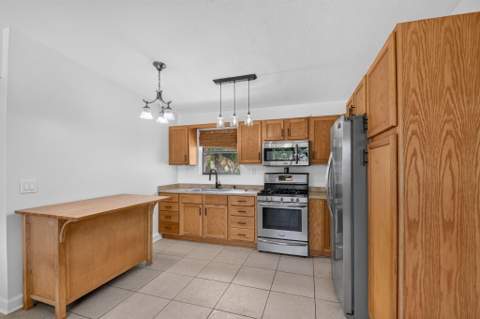 5678 Cinnamon Drive, West Palm Beach FL - photo 9 of 43