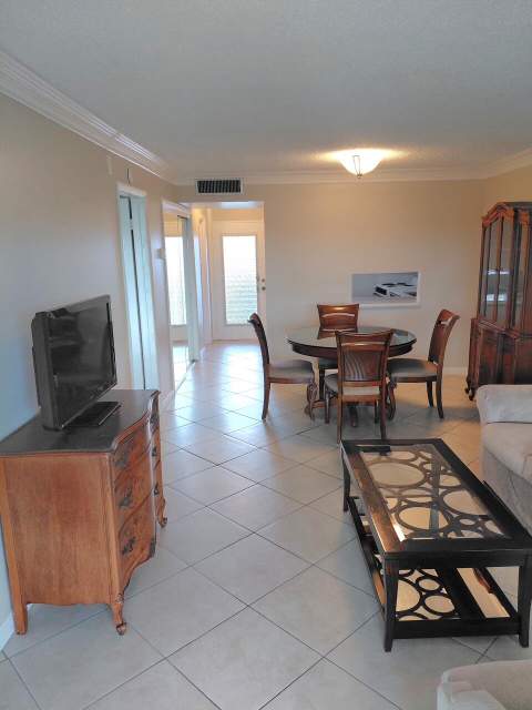 2901 NW 46th Avenue #405, Lauderdale Lakes FL - photo 8 of 21