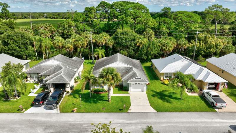 2 bedroom Single Family Residence at 14124 Aguila Avenue, SPANISH LAKES FAIRWAYS NE PHASE, Fort Pierce — photo 2