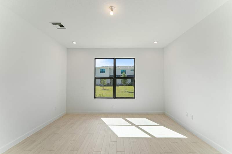 3 bedroom Townhouse at 9886 SW TORQUAY Drive, CADENCE WG5D PHASE 1, Port St. Lucie — photo 5