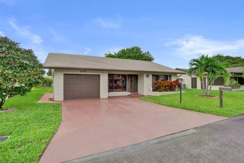 2 bedroom Single Family Residence at 2253 SW 17th Drive, Meadows Of Crystal Lake, Deerfield Beach — photo 3