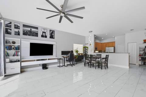 102 Newberry Lane, Royal Palm Beach FL - photo 11 of 34