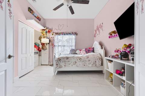 102 Newberry Lane, Royal Palm Beach FL - photo 18 of 34