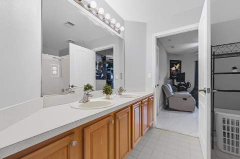 102 Newberry Lane, Royal Palm Beach FL - photo 20 of 34