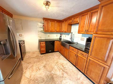 751 NW Tremont Avenue, Port St. Lucie FL - photo 9 of 51