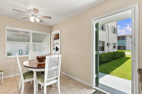 530 Horizons #104, Boynton Beach FL - photo 9 of 34