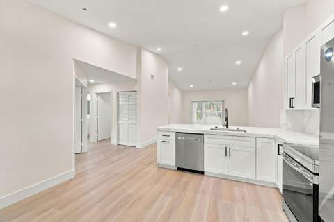 5876 Regal Glen Drive #201, Boynton Beach FL - photo 7 of 31
