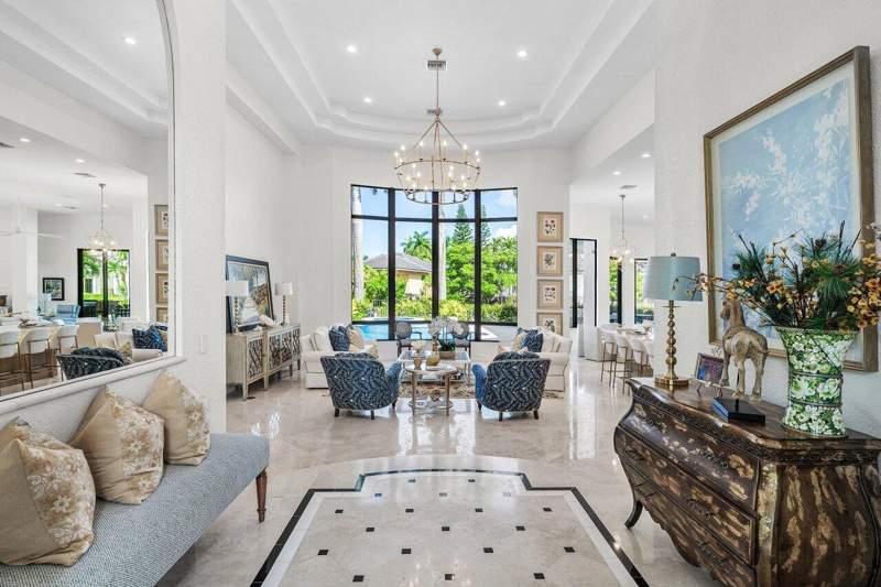 6 bedroom Single Family Residence at 3809 NW Coventry Lane, Coventry At Woodfield Country Club, Boca Raton — photo 5