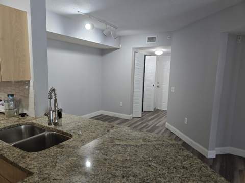 701 Villa Circle, Boynton Beach FL - photo 10 of 22