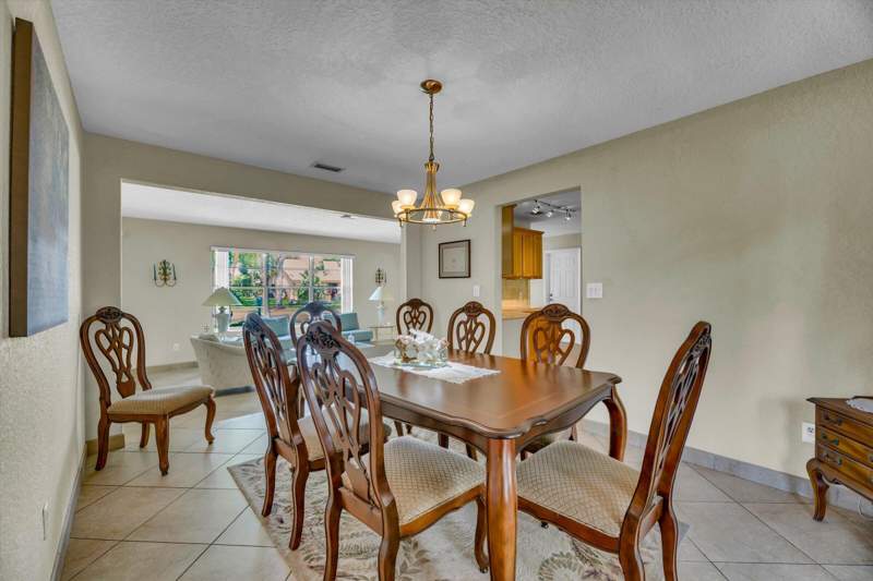 5 bedroom Single Family Residence at 1991 NW 81st Avenue, Ramblewood, Coral Springs — photo 5