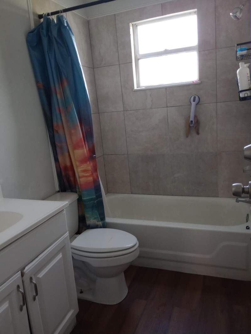7 bedroom Single Family Residence at 803 SE Tarpon Avenue, Ruff'S Little Dixie, Stuart — photo 4