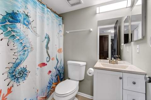 7245 Golf Colony Court, Greenacres FL - photo 16 of 40