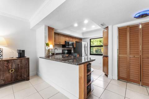 291 Mercury Road #4, Juno Beach FL - photo 6 of 35