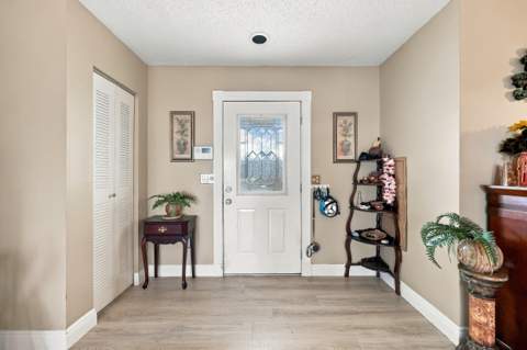 5215 W Canal Circle, Lake Worth FL - photo 6 of 38