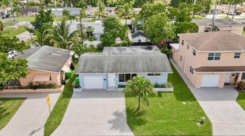 2 bedroom Single Family Residence at 2294 NW 81st Terrace, Gold Key Villas West, Sunrise — photo 2