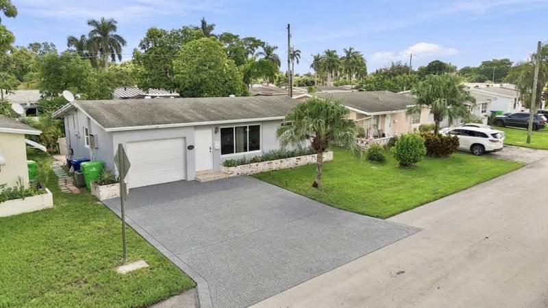 2 bedroom Single Family Residence at 2294 NW 81st Terrace, Gold Key Villas West, Sunrise — photo 1