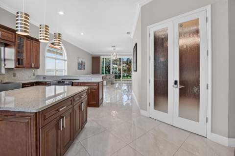 5351 Ventura Drive, Delray Beach FL - photo 6 of 51