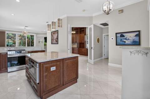 5351 Ventura Drive, Delray Beach FL - photo 12 of 51