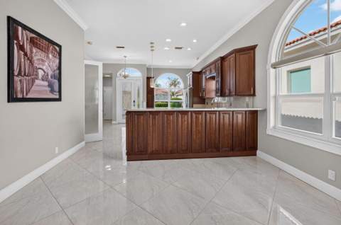 5351 Ventura Drive, Delray Beach FL - photo 13 of 51
