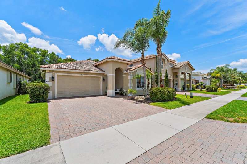 3 bedroom Single Family Residence at 1292 SE Fleming Way, Martins Crossing, Stuart — photo 1