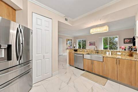 2601 NE 14th Avenue #306, Wilton Manors FL - photo 11 of 45