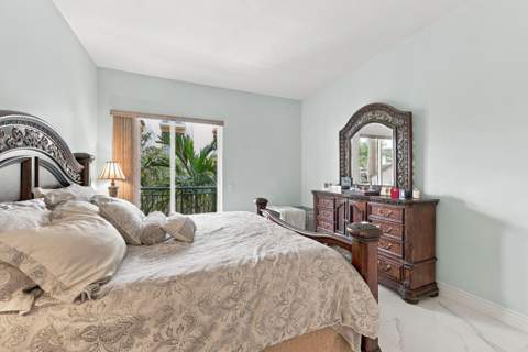 2601 NE 14th Avenue #306, Wilton Manors FL - photo 19 of 45